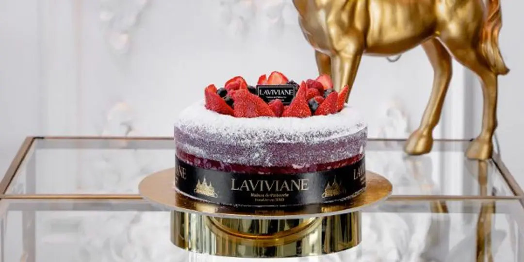 Red Velvet Volcano Cake - Medium