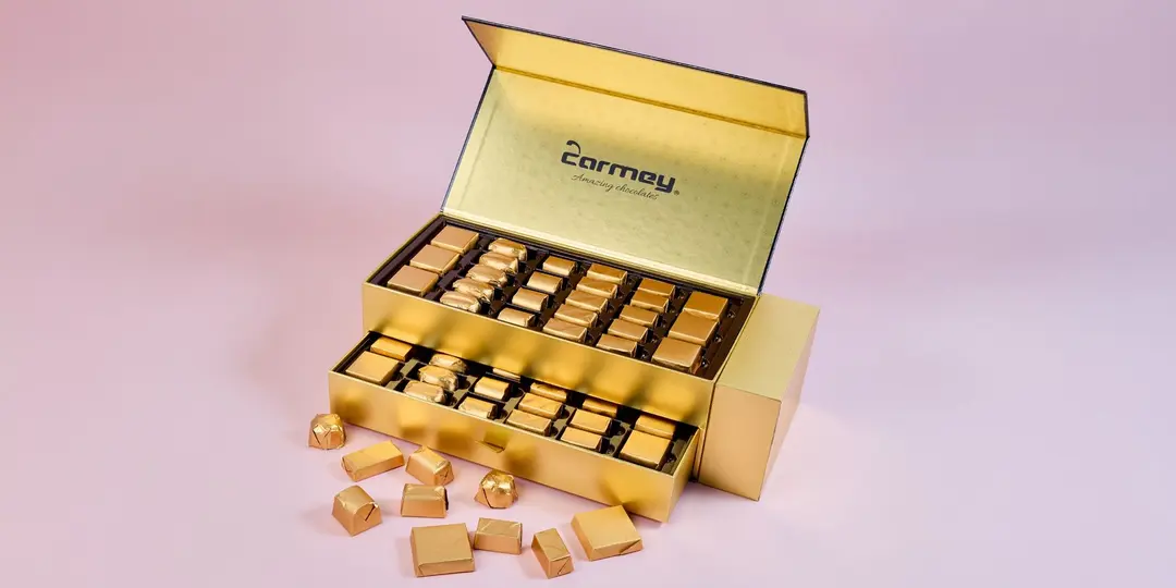 Large Como wrapped chocolate box