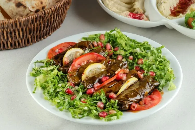 ورق عنب 6 حبه
