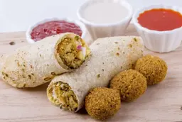 فلافل مشكل بالحمص والجبن والبيض (اسبيشل)