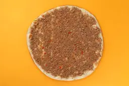 لحم بعجين لبناني