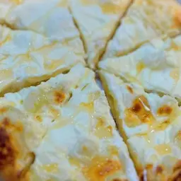 لبنة عسل