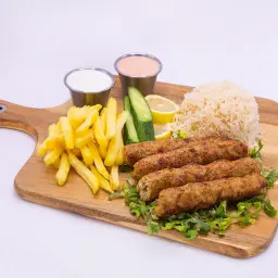 وجبة كباب دجاج