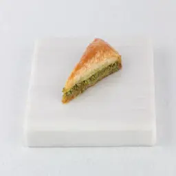 بقلاوة مثلثات