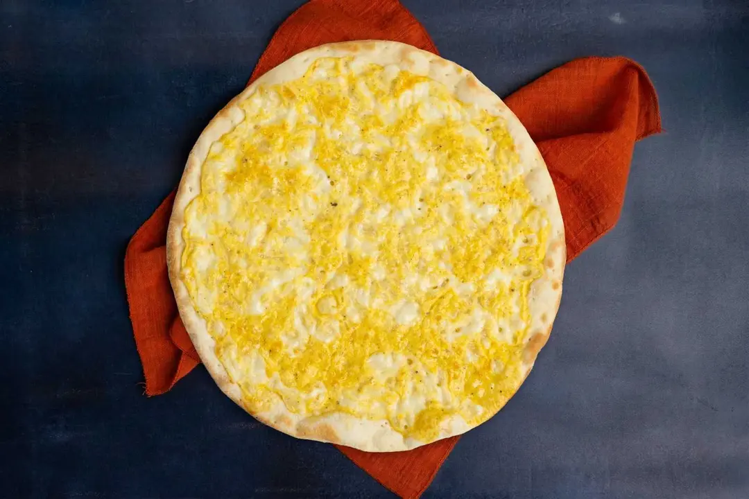 Egg n Cheese Manakeesh