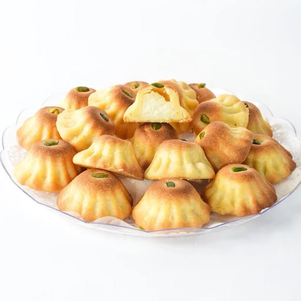 غريبة بالقشطة