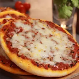 Muhammara with Cheese Mankoushe