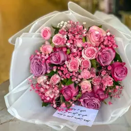 باقة وردية