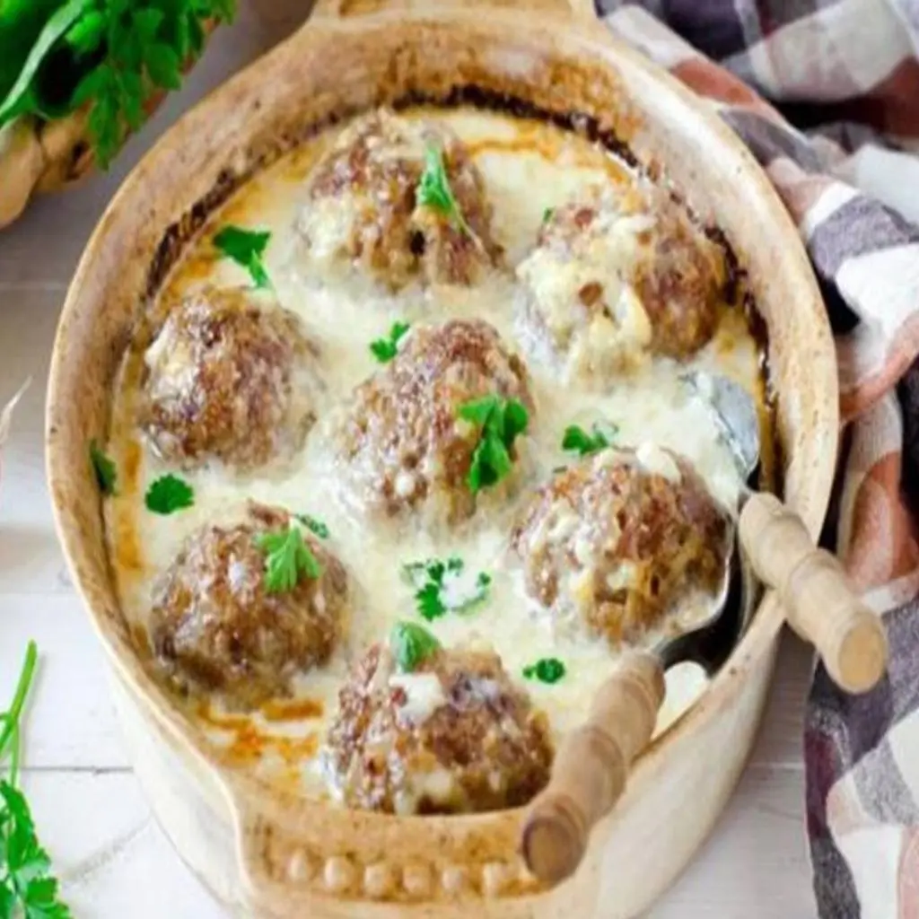 Meatballs with Laban and Vermicelli Rice