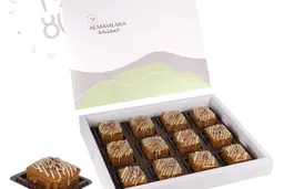 كيك التمر والبيكان