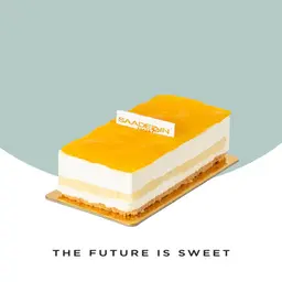 Mango cheesecake piece