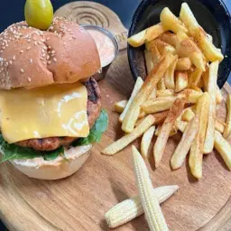 Taksim Chicken Burger