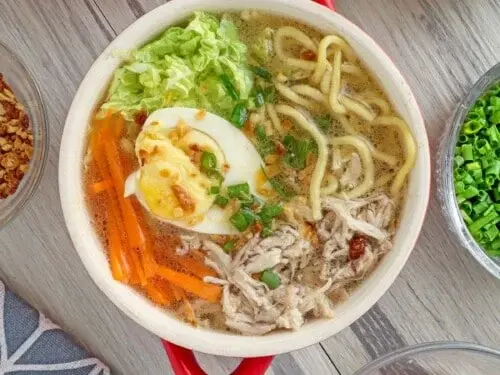 شوربة مامي بالدجاج