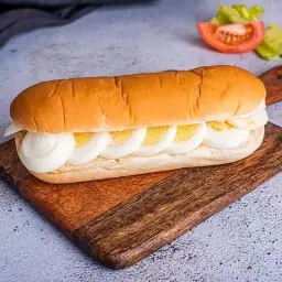 بيض مسلوق جبن