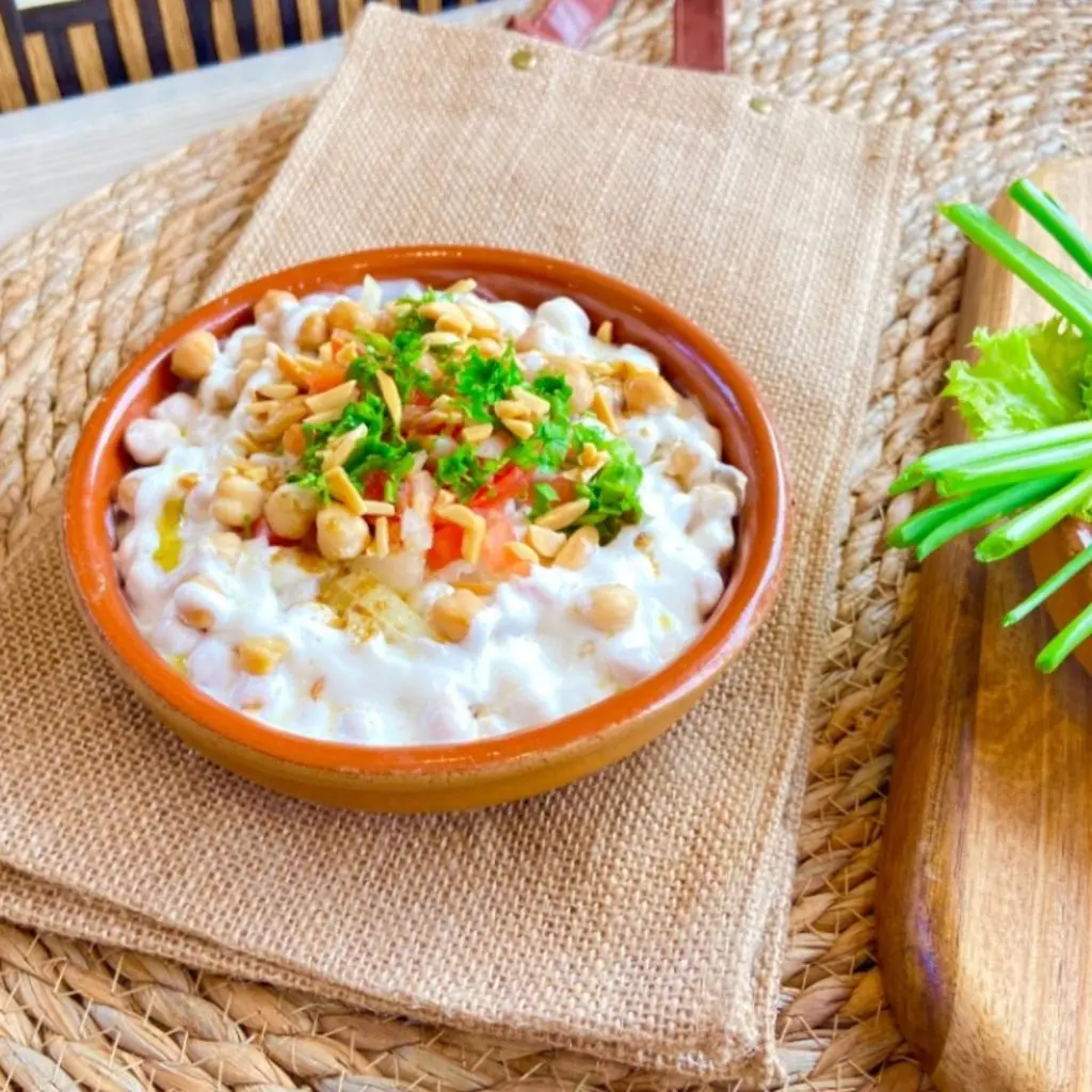 Musabbaha Hummus