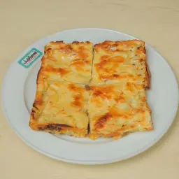 Meat-Filled Pastry