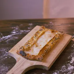 فطيرة جبن حلوم