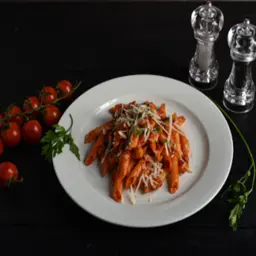 دجاج بيني ارابياتا حار