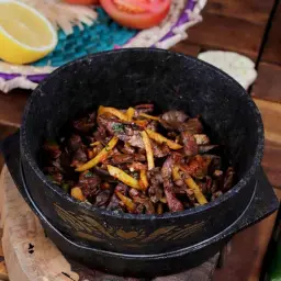 صحن لحم جبن