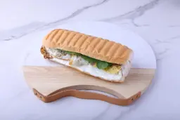 ساندوتش بيض عيون