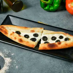 لبنة بالزيتون