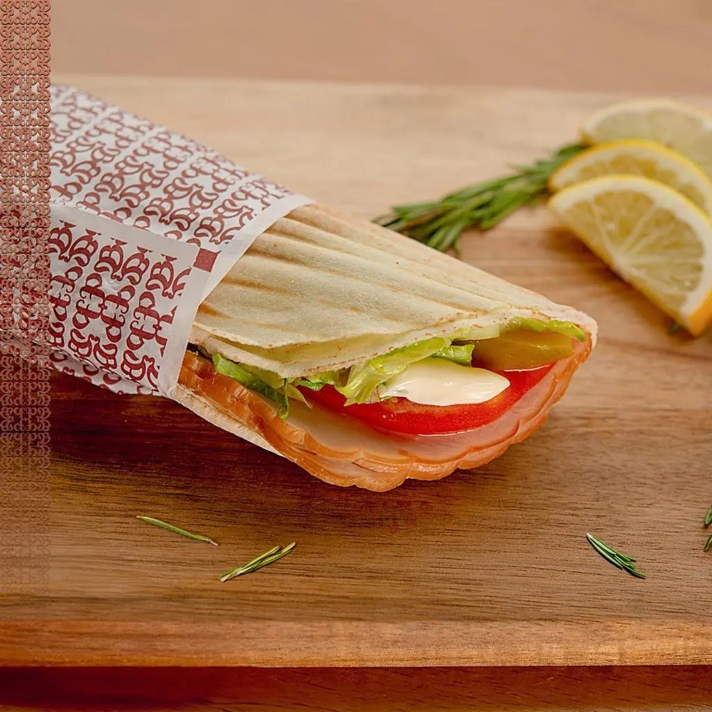 ساندويتش ديك رومي مدخن