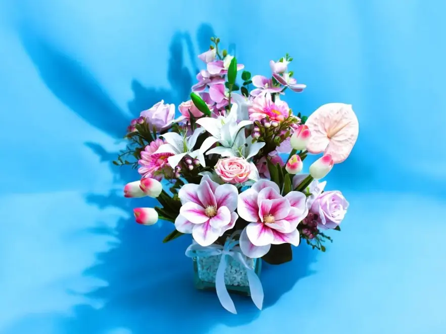 Elegant Touch Vase 0197