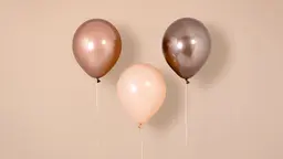 بالونات هيليوم