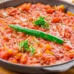 Plain Tomato Qalaya