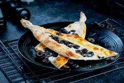 Labneh with Olives Pastry