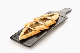 فطيرة لبنة زعتر