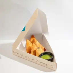 Meat Samosa Triangle with Hot Sauce