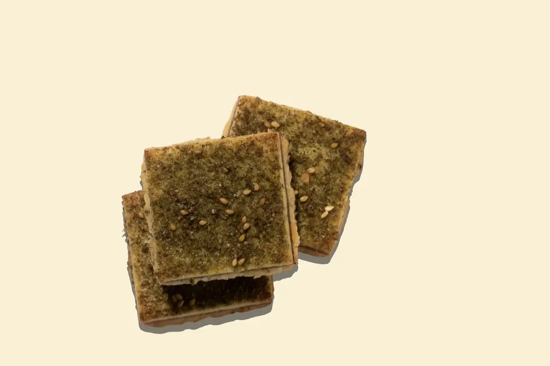 مقروطة زعتر بالتمر