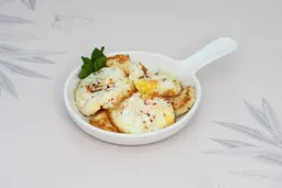 Fried Eggs With Halloumi