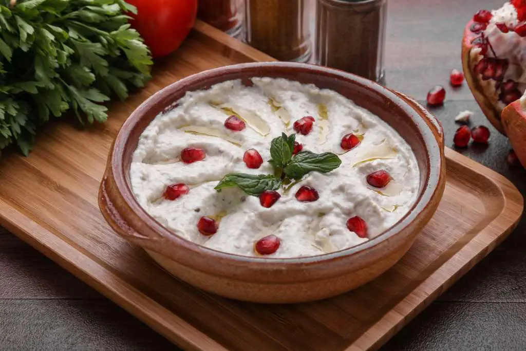 Moutabal