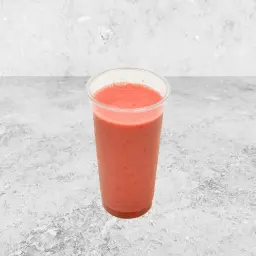 حليب بالفراولة