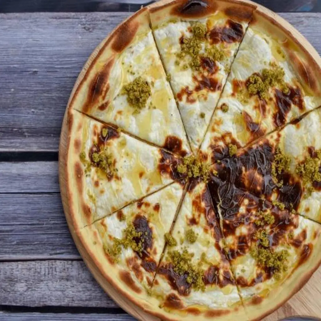 فطيرة لبنة بالعسل