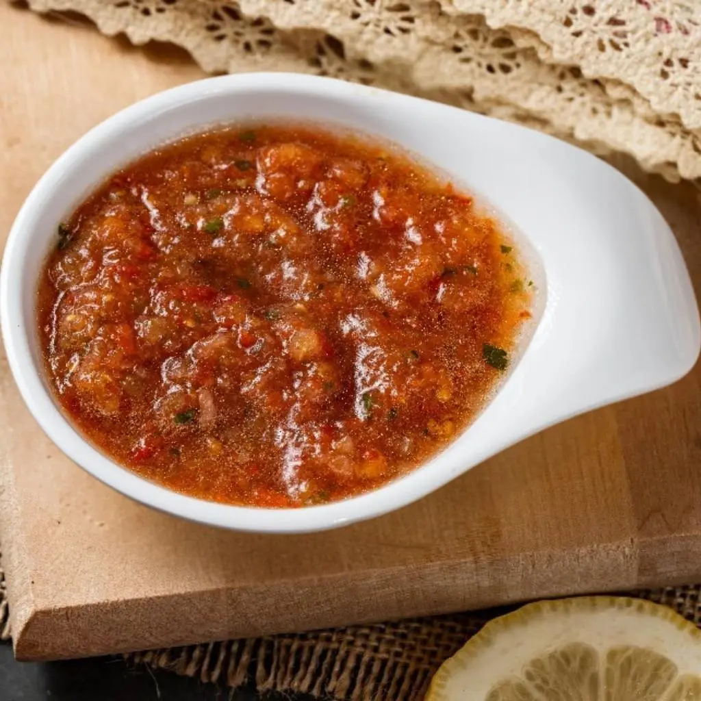 سلطة حارة