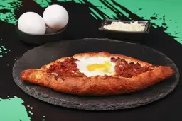Kiymali Yumurtali Pide