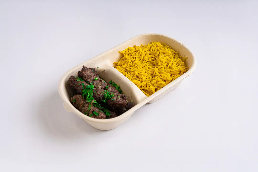 كباب لحم مع الأرز