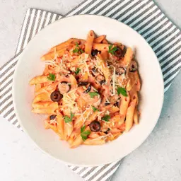 بيني روز