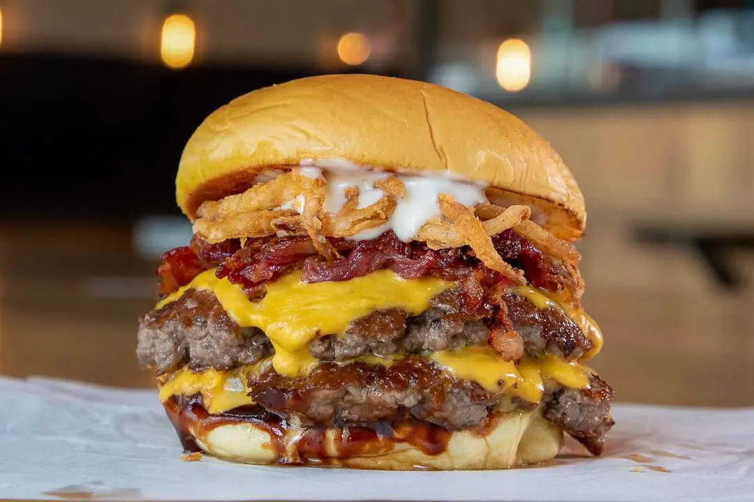 BBQ BACON CHEESEBURGER