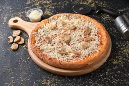 بيتزا وسط كلاسيك مشروم