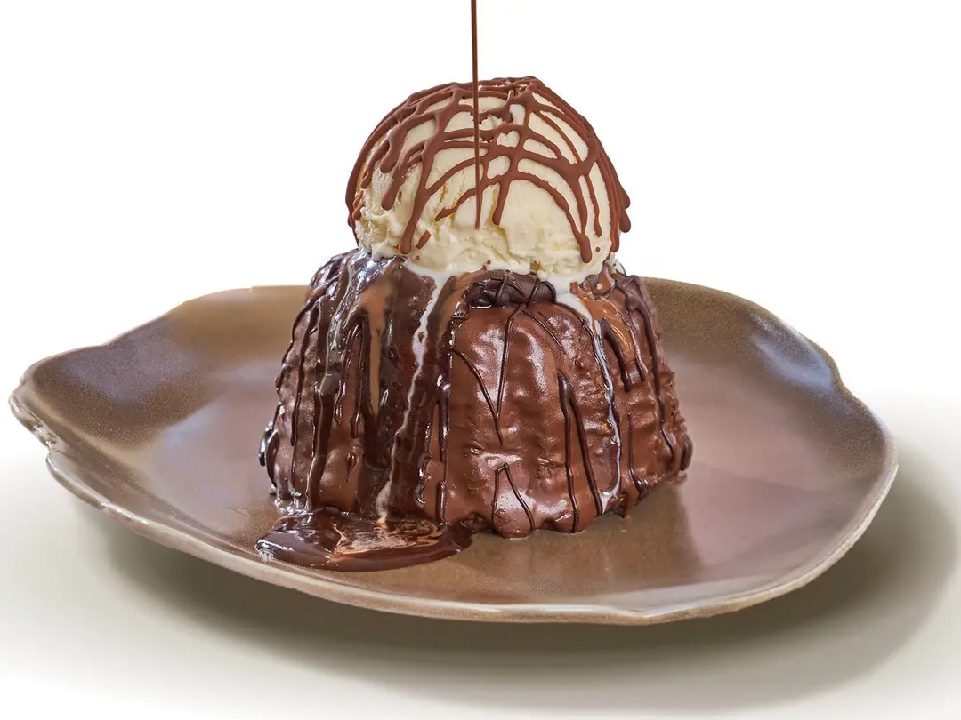 VOLCANO CAKE