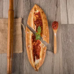 فطيرة لبنة حار