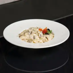 Fettuccine with Chicken and Mushrooms