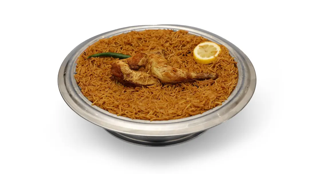 مكتوم دجاج احمر