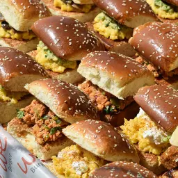Puff Slider Breakfast Box