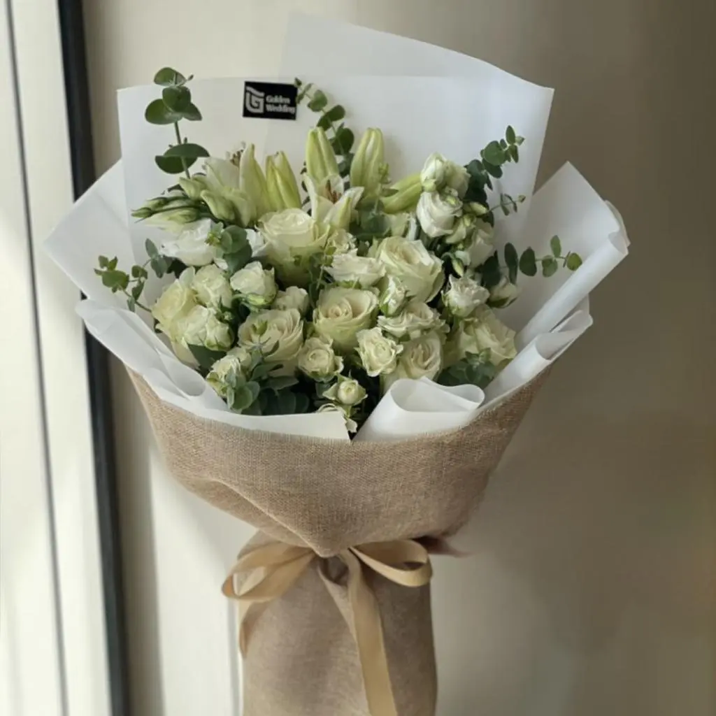 White Jory Bouquet