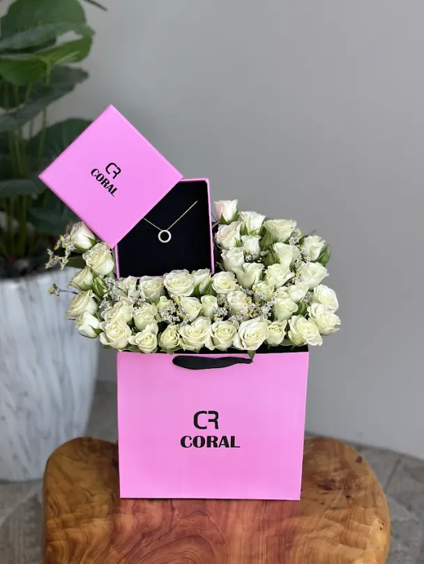 Coral Brand Gold Chain Coordination A